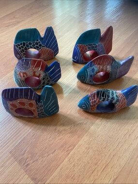 Handcrafted Multicolor Fish Figurine Set - napkin holders